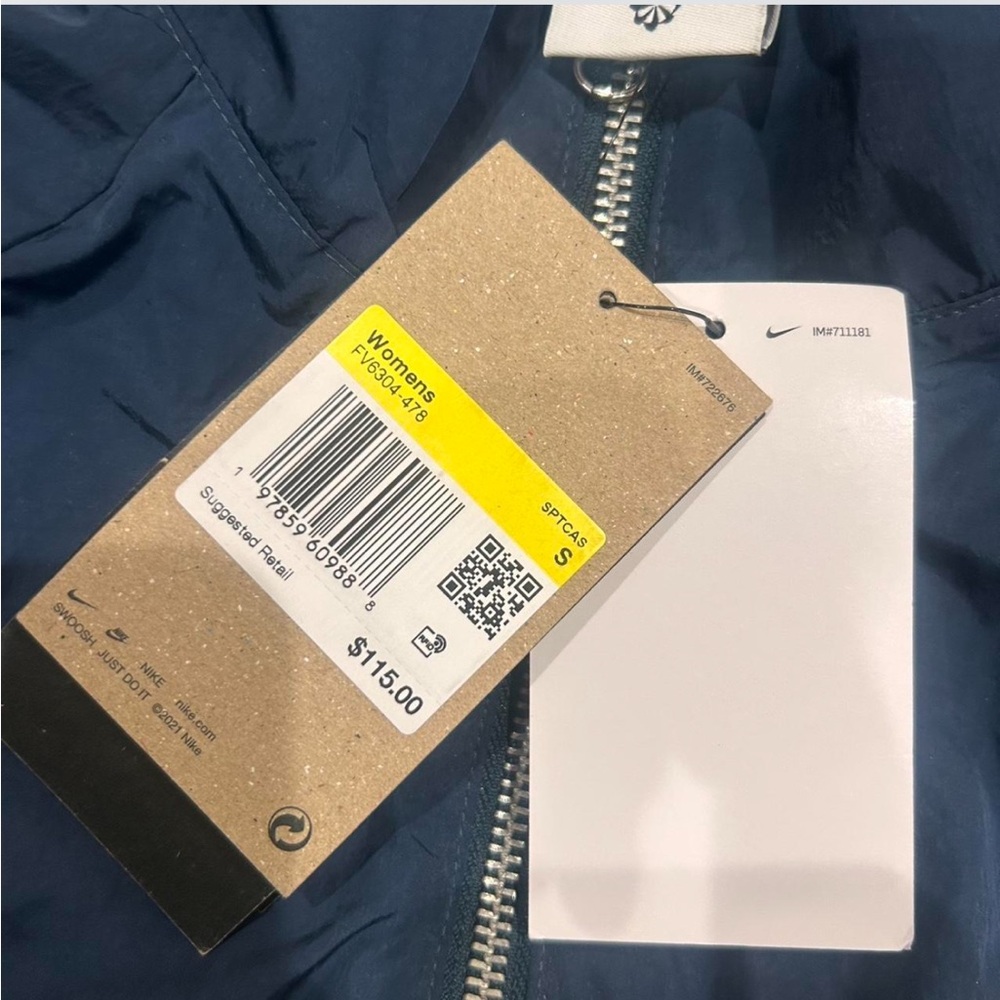 Nike Navy and White windbreaker Zip Jacket - Picture 2 of 2